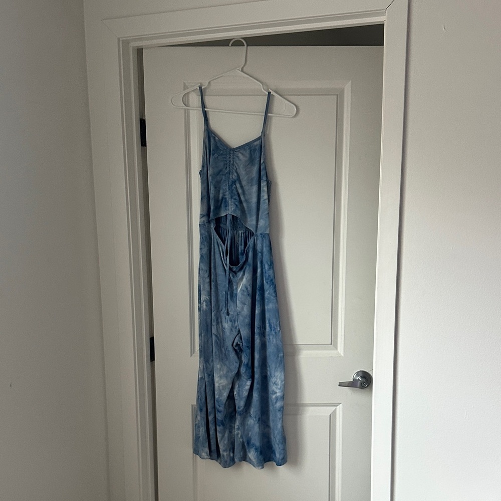 Elegant Blue Tie-Dye Maxi Dress
